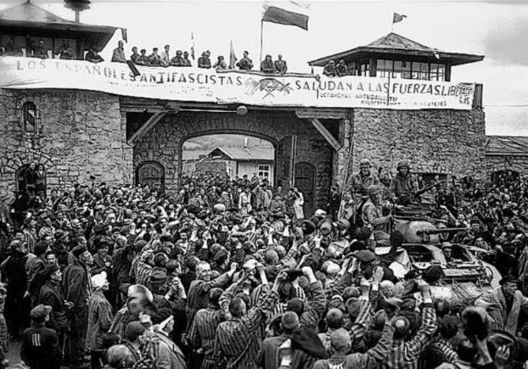 Pancarta feita polos republicanos españois no campo de concentración de Mautahusen