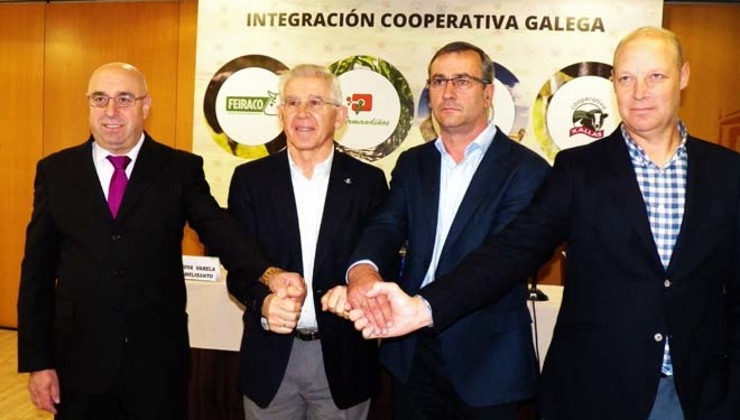 Sinatura do convenio das catro cooperativas leiteras galegas 