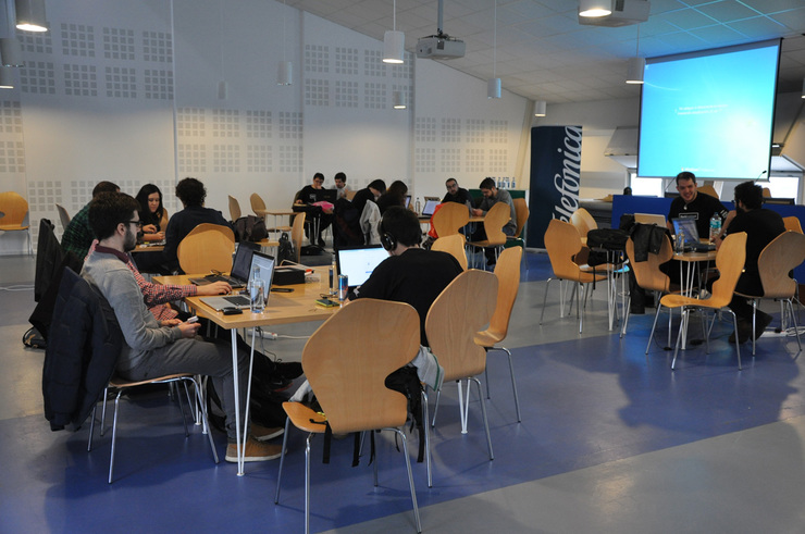 Participantes no HackForGood en Vigo na edición de 2015 