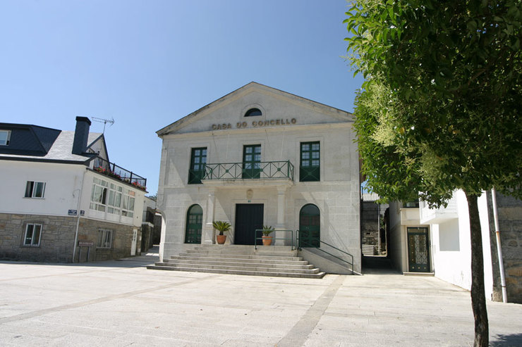 Casa do Concello de Cerdedo / berenguela.com