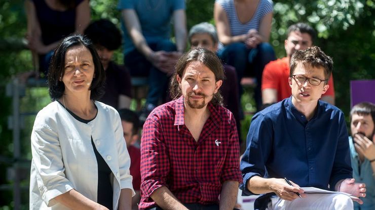 Carolina Bescansa, Pablo Iglesis e Íñigo Errejon, na dirección de Podemos cando había boa sintonía entre eles 