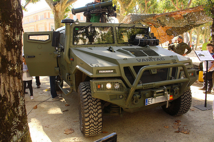 Un vehículo militar da Brilat 