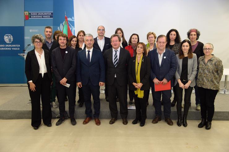 Reunión en Bilbao da Comisión de Seguimento do Protocolo de colaboración en materia de política lingüística, na que participan os gobernos de Euskadi, Galicia, Cataluña, Navarra, Illas Baleares e Comunidade Valenciana.. IREKIA / Europa Press