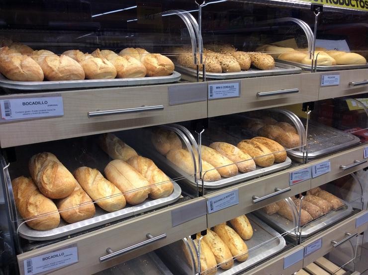 Soben os prezos polo IPC, a inflación e o elevado consumo consumo tal e como acontece con pan e as panaderías 
