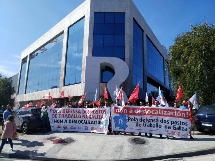 Protesta de traballadores de subcontratas de R.   / CIG 