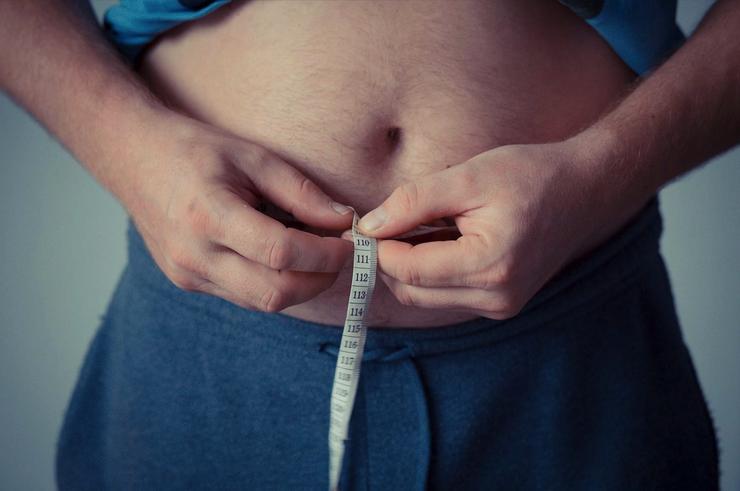 O Ministerio de Sanidade advirte das altas cifras de persoas con sobrepeso en Galicia 