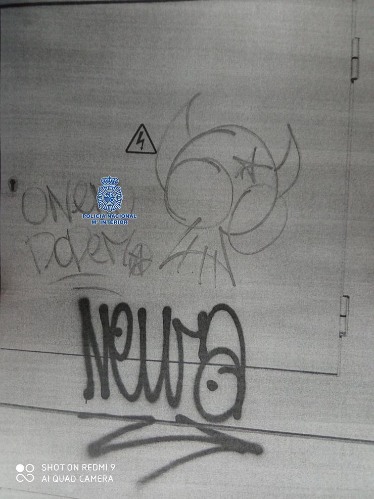Pintada en Pontevedra atribuída ao grafitero coñecido como 'ou neno do demo'.. POLICÍA NACIONAL 