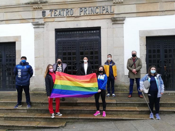 Varios deportistas de Pontevedra participan nunha campaña contra a LGTBIfobia no deporte 