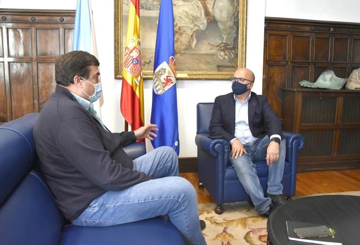 O presidente da Deputación de Ourense, Manuel Baltar, reúnese co presidente do Club Ourense Baloncesto, Camilo Álvarez.. DEPUTACIÓN DE OURENSE 