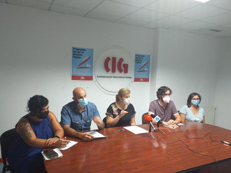 Rolda de prensa de delegados de CIG-Saúde na área sanitaria de Vigo. / Europa Press