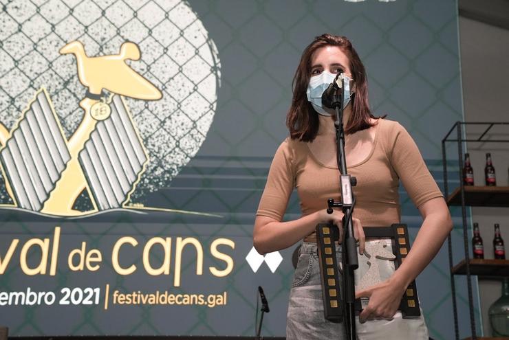 A directora Noelia Muíño recolle un premio no XVIII Festival de Cans, no Porriño / FESTIVAL DE CANS / Europa Press