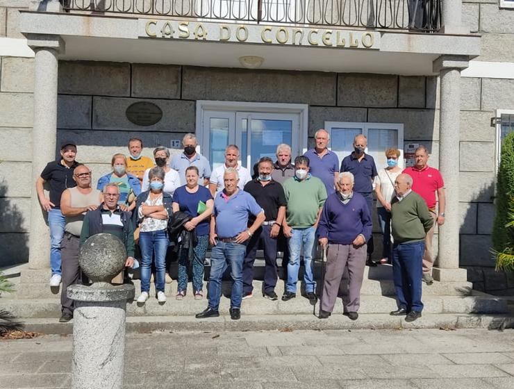 Veciñanza de Padrenda e Pontedeva, en Ourense, protesta contra unha LAT proxectada por Greenalia / remitida