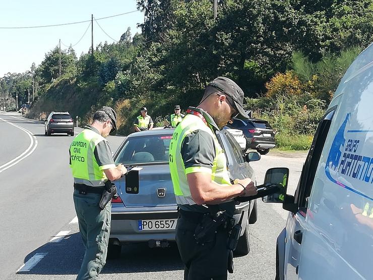 Control de tráfico en Pontevedra, na campaña de verán / Arquivo