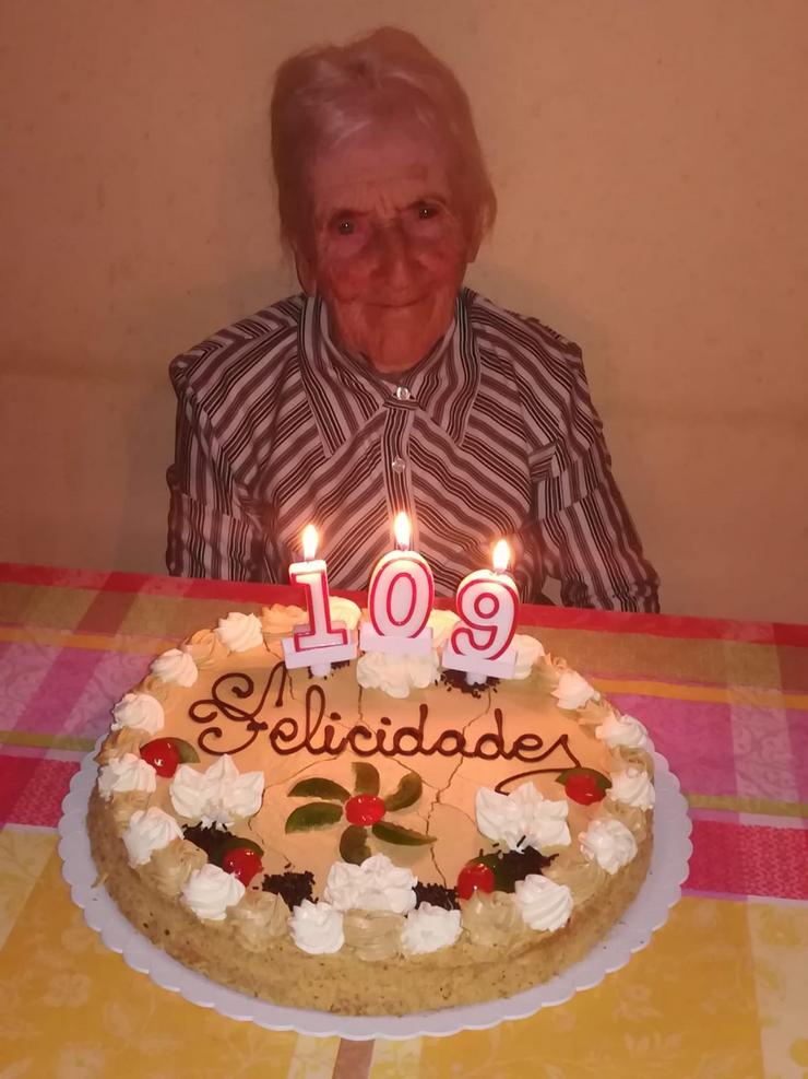 María del Carmen Nouche no seu 109º aniversario/Primeira Noticia-Comarca de Ordes