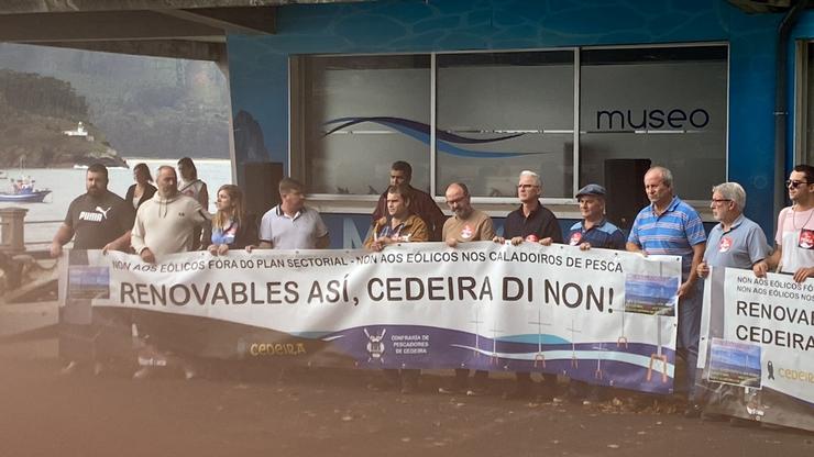 Pescadores concéntranse en Cedeira contra proxectos de eólica mariña que 'sacrifican' o sector 