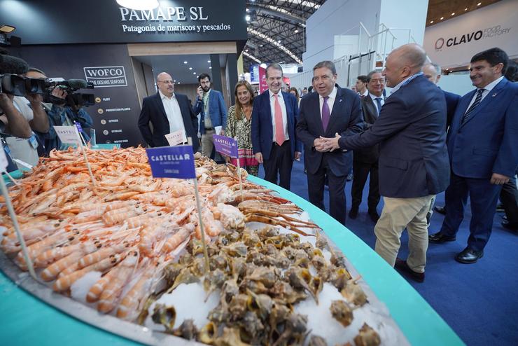 O ministro de Agricultura, Pesca e Alimentación en funcións, Luís Planas, na súa visita a Conxemar 