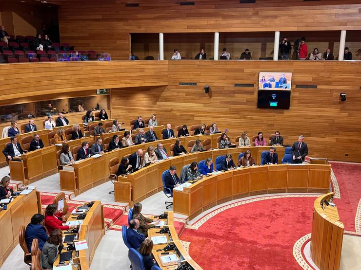 Sesión de control no Parlamento de Galicia, co transfondo dos 'ataques' ás sedes do PSOE 