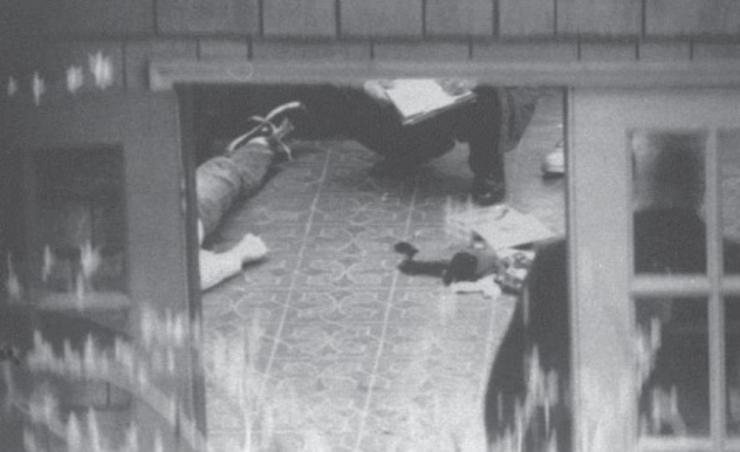 Imaxe sacada por 'El País' do suicidio de Kurt Cobain 