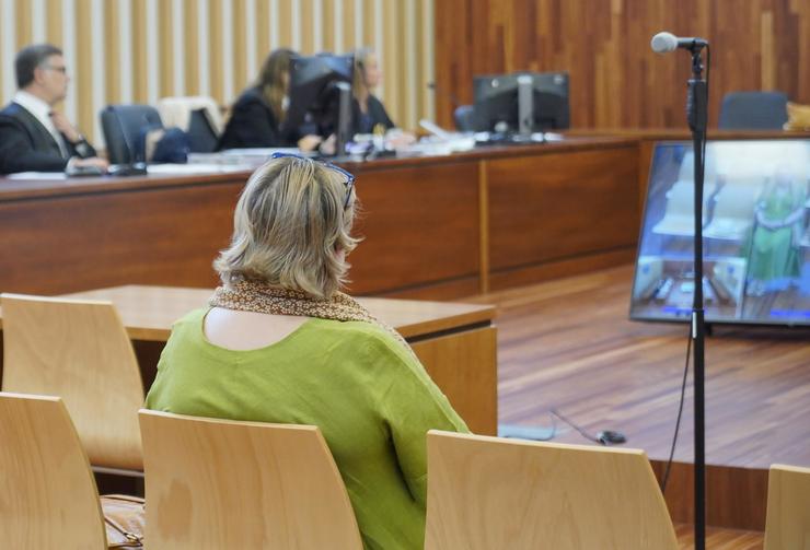 A acusada, no banco da sección quinta da Audiencia Provincial de Pontevedra 