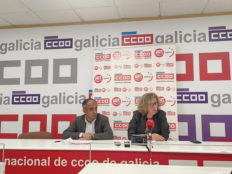 A secretaria xeral de CCOO Galicia, Amelia Pérez, e o secretario xeral de UXT Galicia, José Antonio Gómez, en rolda de prensa. / Europa Press