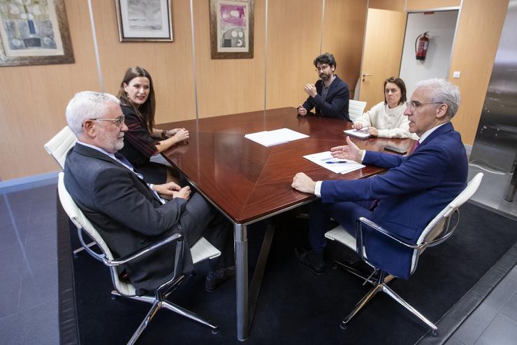 O vicepresidente primeiro da Xunta, Francisco Conde, reúnese con representantes de Fujitsu España.. XUNTA 