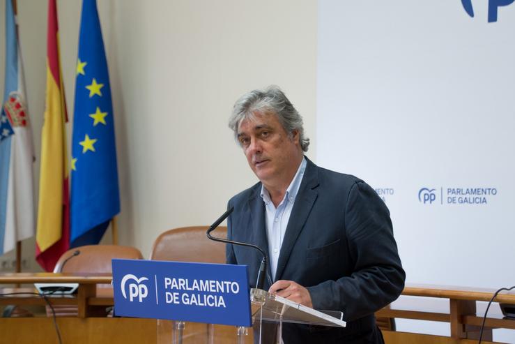 O portavoz do PPdeG na Cámara galega, Pedro Puy, en rolda de prensa est elunes 8 de maio.. GRUPO PARLAMENTARIO DO PP DE GALICIA 