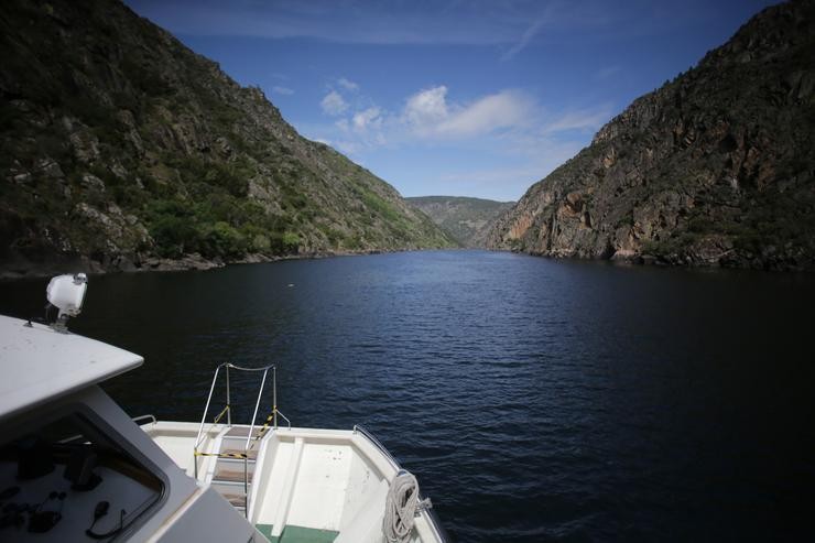 Canón do Río Sil durante o traxecto do catamarán do Sil pola Ribeira Sacra / Carlos Castro 