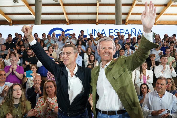 Feijóo e Rueda participan nun acto de precampaña en Santiago.. Álvaro Ballesteros - Europa Press 