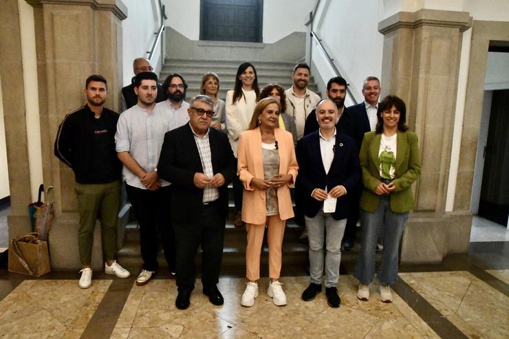 Integrantes das candidaturas do PSdeG pola provincia de Pontevedra para as eleccións xerais do 23 de xullo. PSDEG 