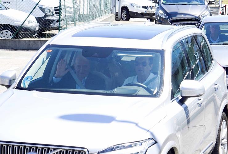 Imaxe da chegada do rei Juan Carlos I a Vigo.. JAVIER VÁZQUEZ-EUROPA PRESS 