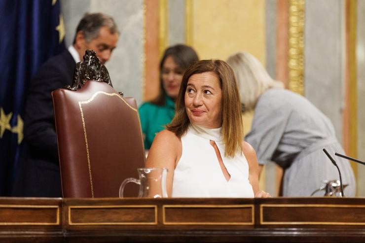 A presidenta do Congreso, Francina Armengol, durante a sesión constitutiva da XV Lexislatura no Congreso dos Deputados, a 17 de agosto de 2023 