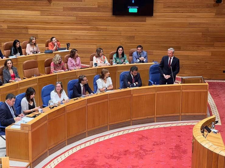 O presidente da Xunta, Alfonso Rueda, no primeiro pleno do Parlamento do curso político antes das eleccións 