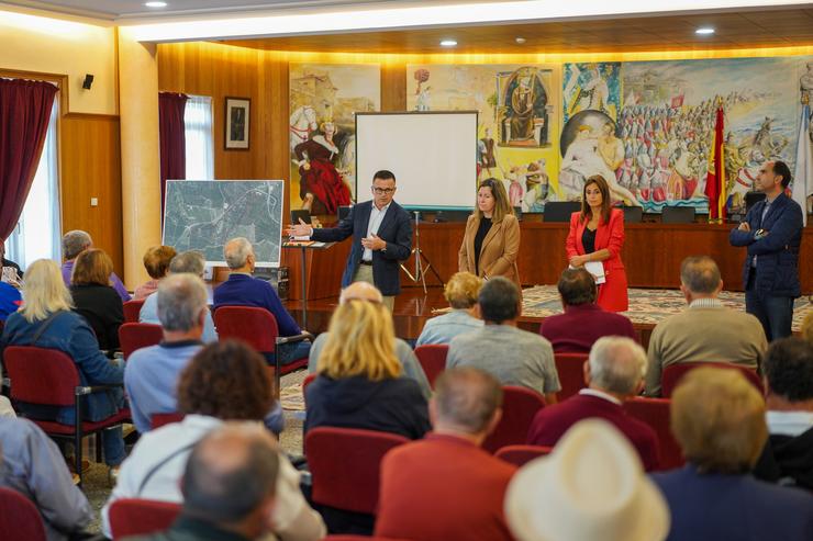 A Xunta explica aos veciños interesados detalles do Polígono Agroforestal de Salvaterra de Miño 