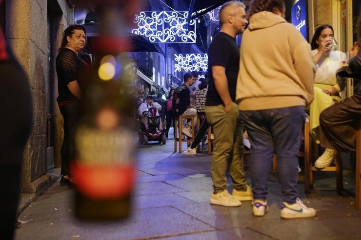 Novos lucenses gozan da festividade de San Froilán nos locais e discotecas da zona 