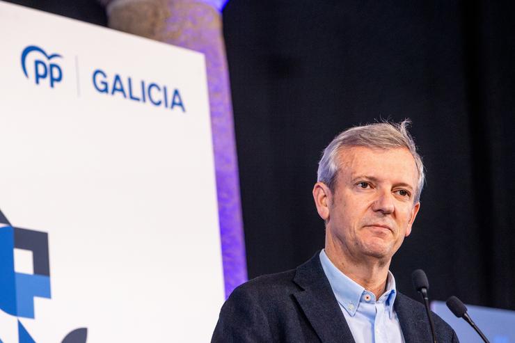 O presidente da Xunta de Galicia e candidato do PP á reelección, Alfonso Rueda, nun acto de campaña 
