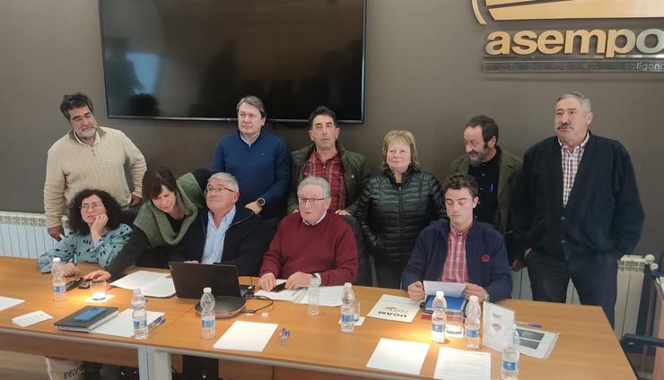 Representantes de COAG, UCA e Asaja en Asturias, Galicia e Cantabria convocan mobilizacións en defensa do campo. 