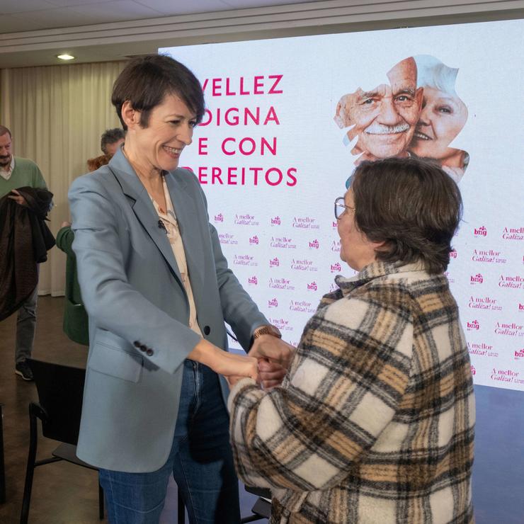 A candidata do BNG á Xunta, Ana Pontón, propón un modelo público de atención á vellez no fogar. BNG 