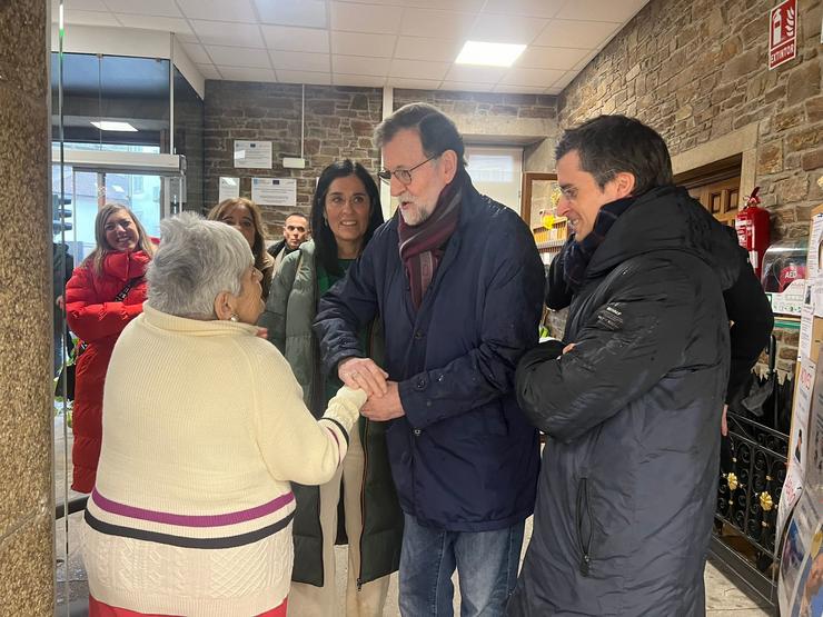 Rajoy visita o centro sociocomunitario de Porta do Camiño, en Santiago 