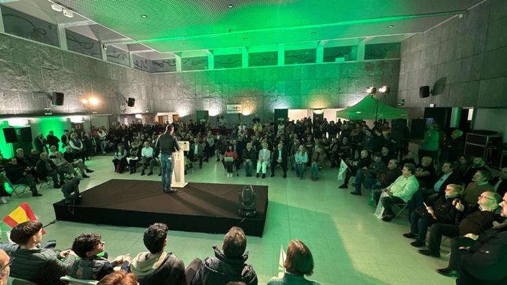 O presidente de Vox, Santiago Abascal, nun mitin en Ourense 
