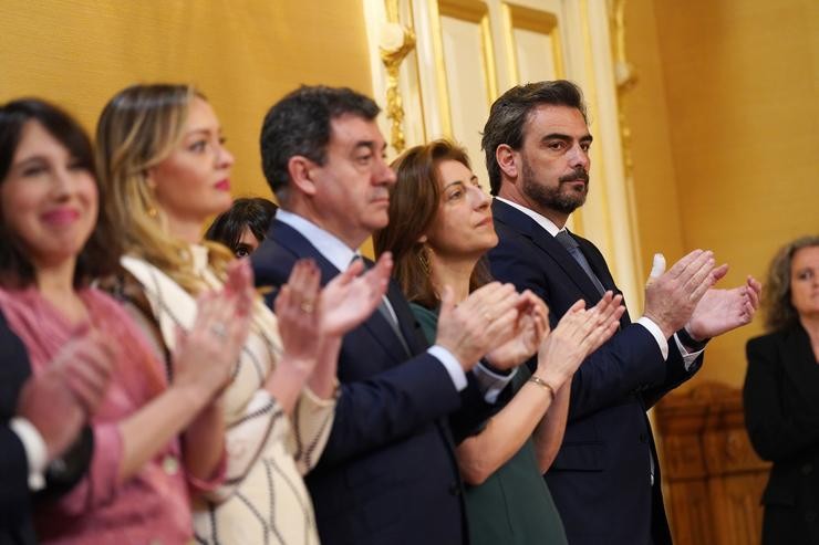 O equipo de Goberno de Alfonso Rueda na Xunta de Galicia durante o primeiro Consello da Xunta do novo Goberno de Alfonso Rueda, no Pazo de Raxoi, a 15 de abril de 2024, en Santiago de Compostela 