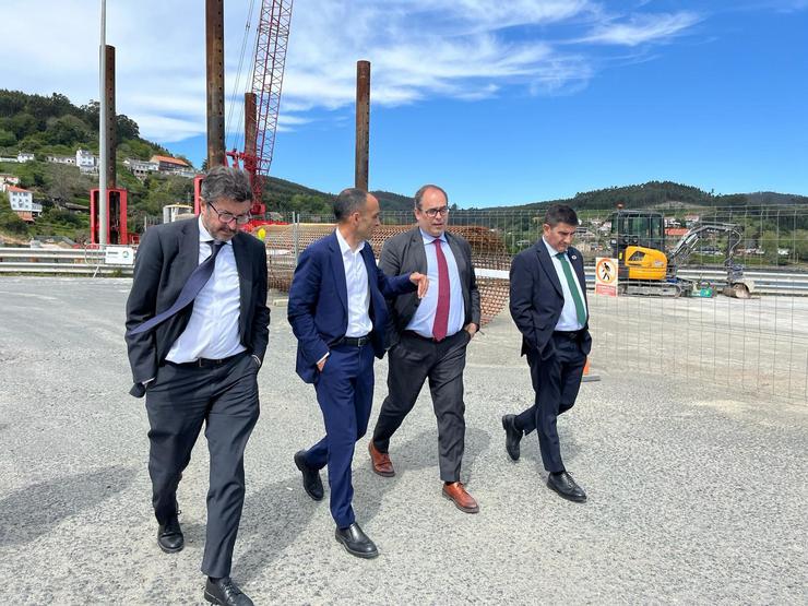 O comisionado do Goberno para o Corredor Atlántico, José Antonio Sebastián, visita os portos da Coruña e Ferrol. DELEGACIÓN DO GOBERNO EN GALICIA / Europa Press